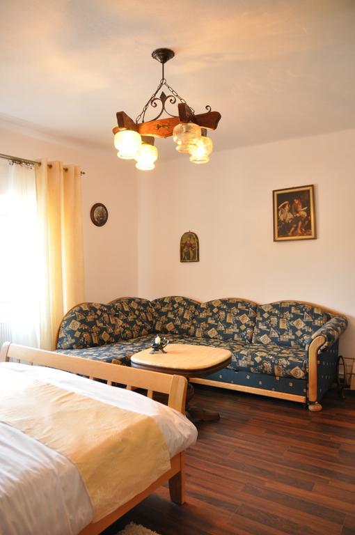 Home Tara Haţeg Стая снимка